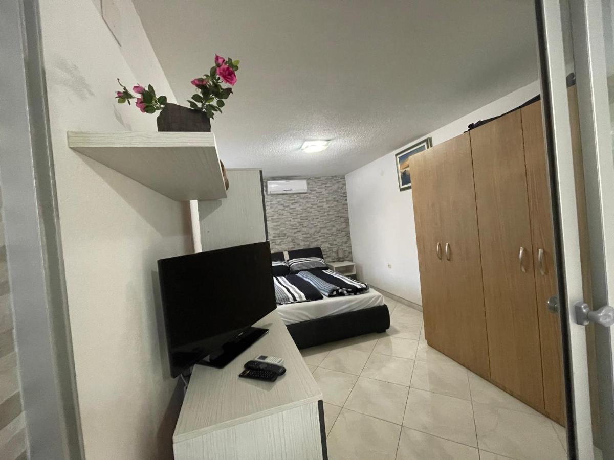 Apartmani-Joe Podglavica エクステリア 写真